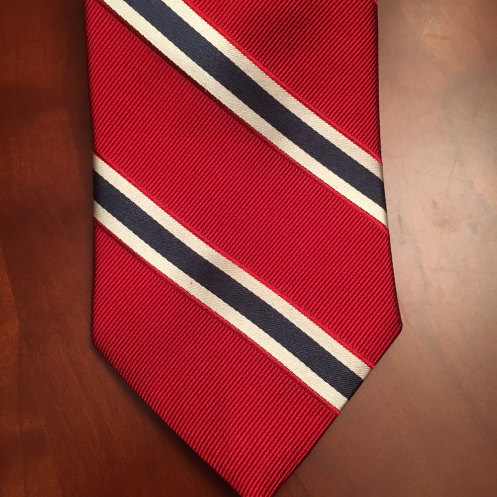 Tommy Hilfiger silk neck tie 57” long